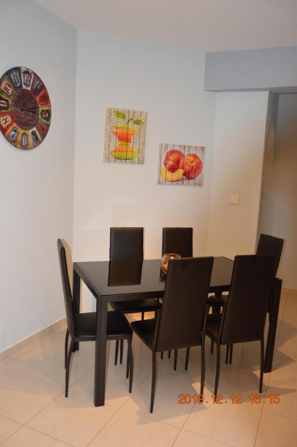 Luxury Apartment Paphos Eksteriør billede